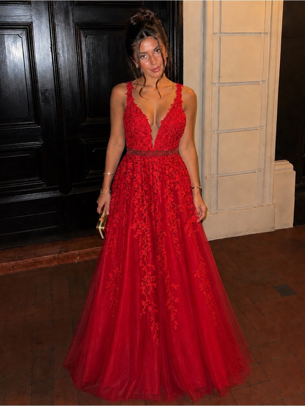 Sherri Hill Size 6 Red Embroidered Lace Ball Gown Formal Prom Evening Dress